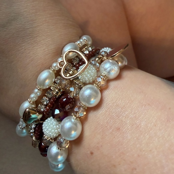 Elegant Pearl and Bead Bracelet Set - Picture 1 of 5